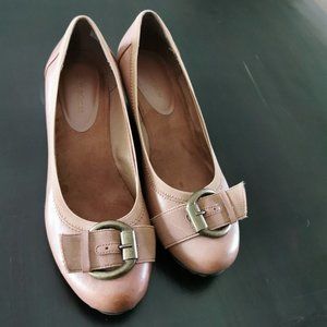 Ladies TOWNSHOES - Tan high wedge heels.